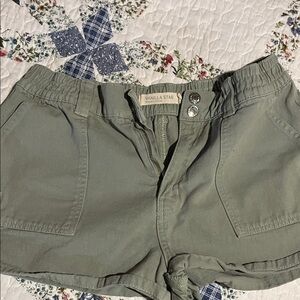Vanilla Star Women's Olive Cargo Shorts